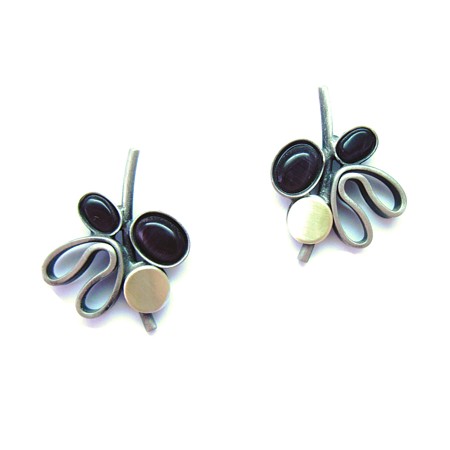 Plum Catsite Flower Stud Earrings by Crono Design - Click Image to Close